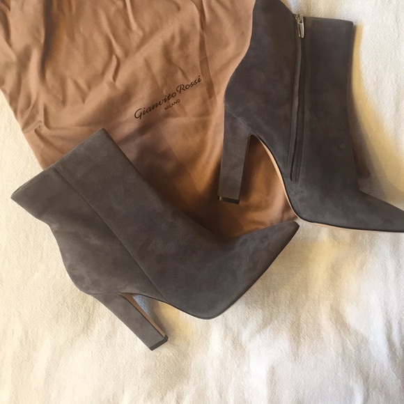 Gianvito Rossi Shoes - Gianvito Rossi Gray Suede Booties